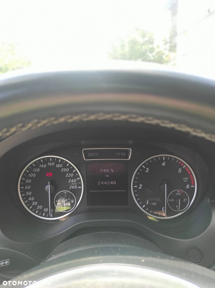 Mercedes-Benz Klasa A 180 CDI BlueEFFICIENCY Edition - 8