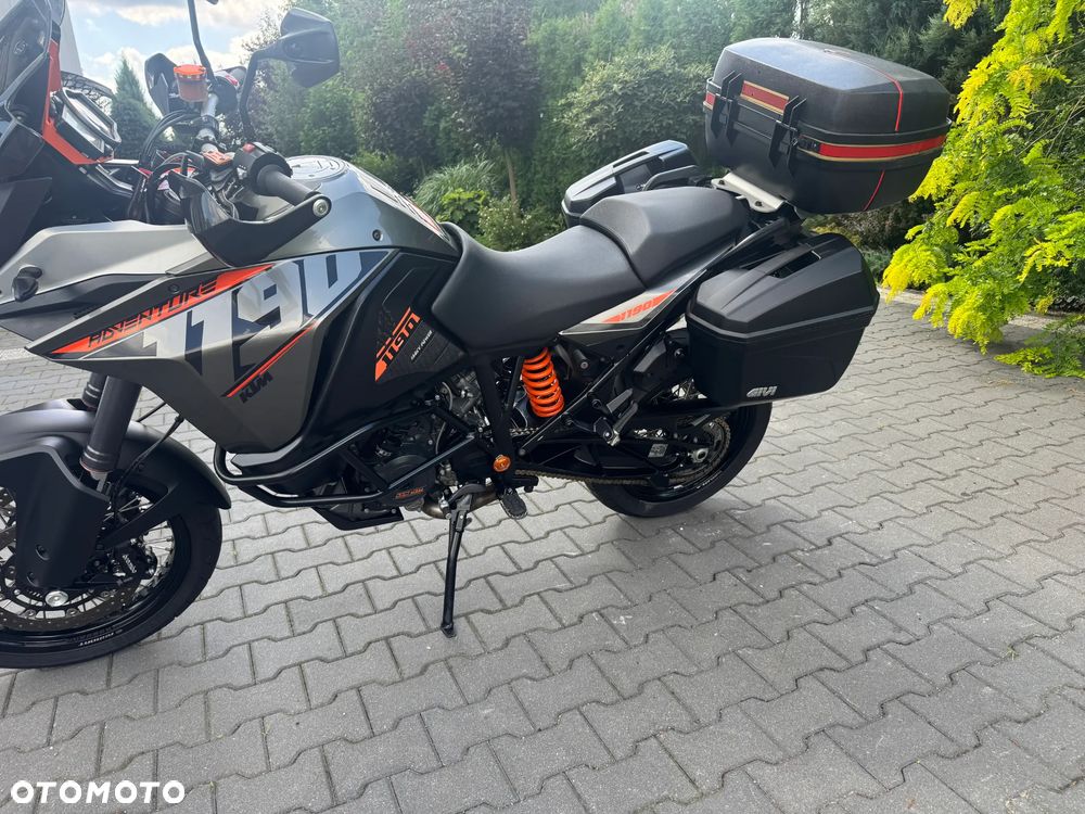 KTM Adventure - 11