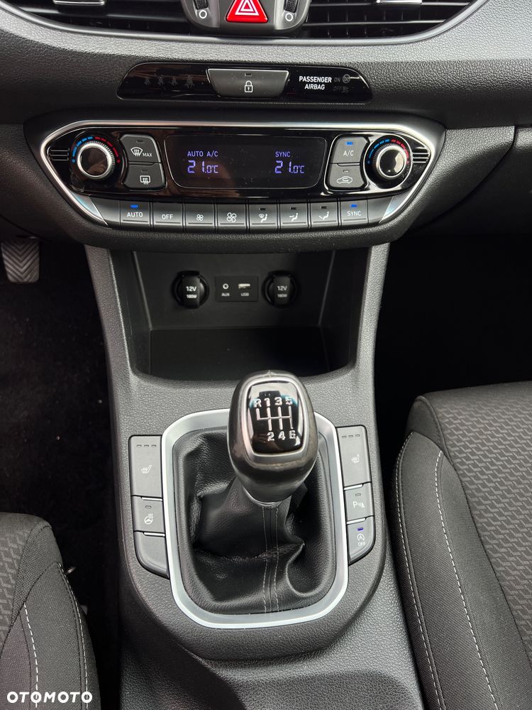 Hyundai i30 1.4 T-GDI Premium - 26