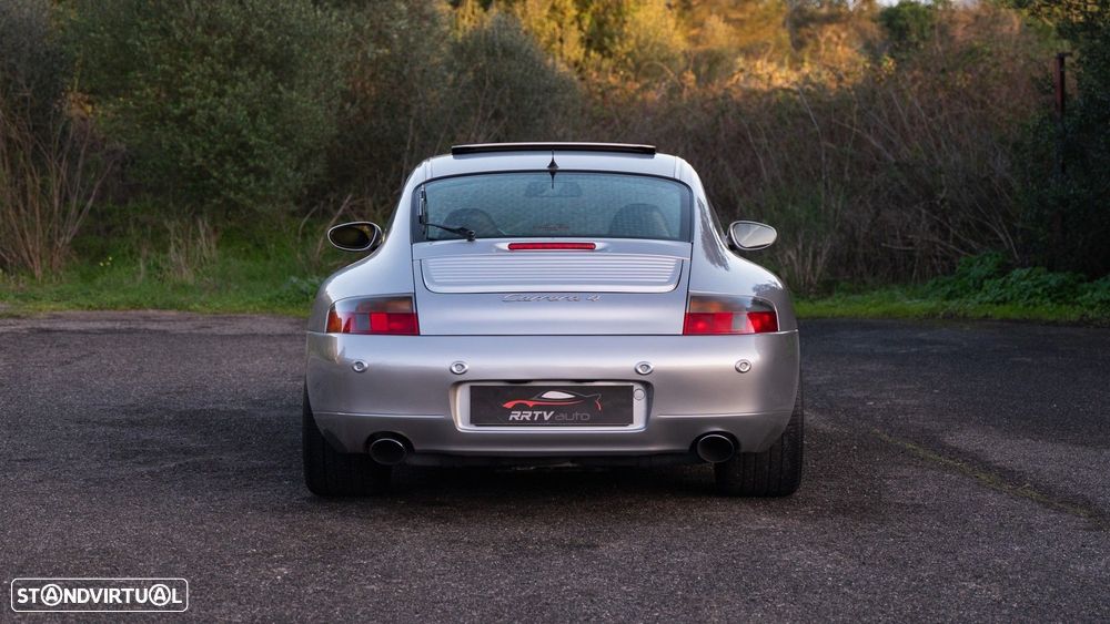 Porsche 911 (996) Carrera 4 Coupé - 9