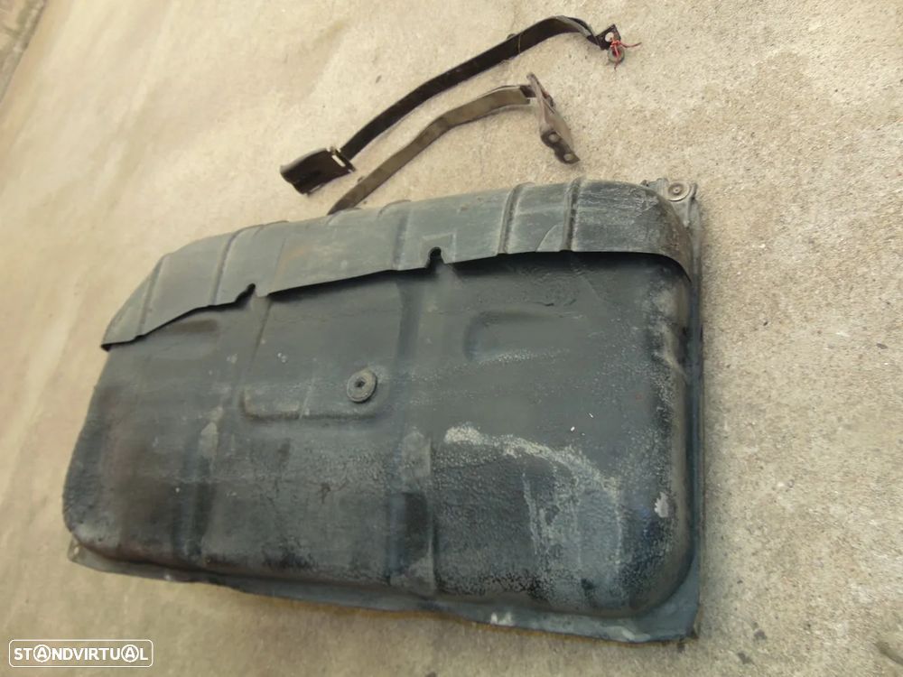 Toyota Supra 3000 turbo depósito gasolina - 9