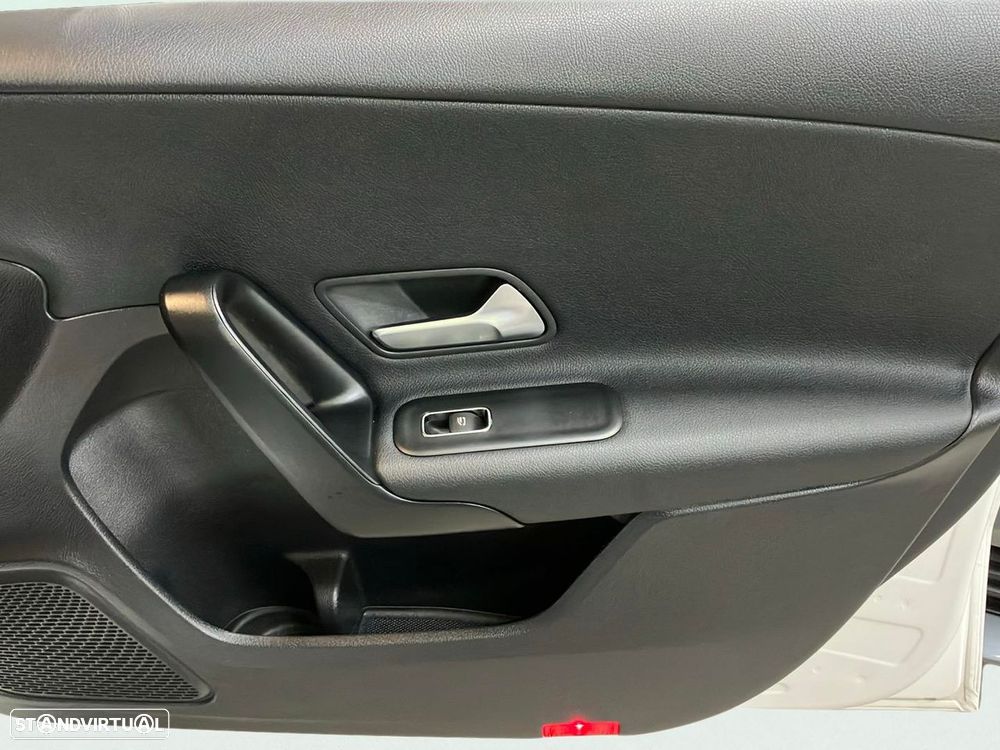 Mercedes-Benz A 250 - 23