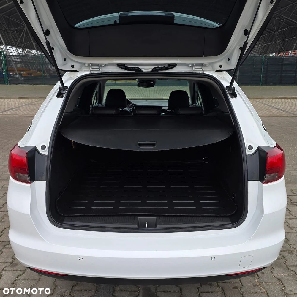 Opel Astra 1.4 Turbo Innovation - 20