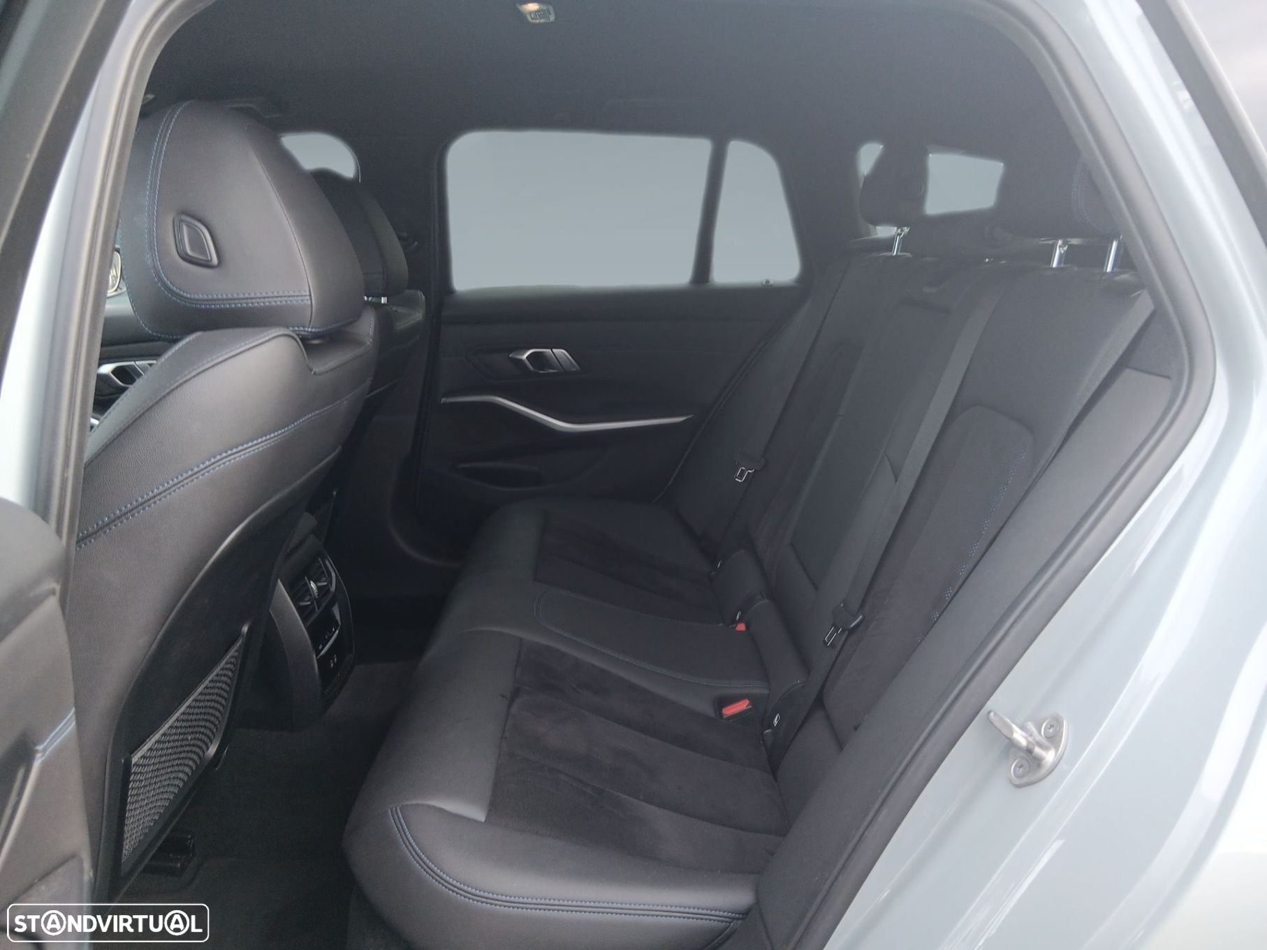 BMW 320 d Touring Pack Desportivo M Auto - 10