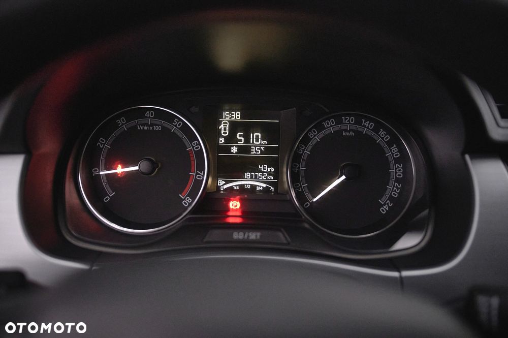 Skoda Fabia 1.0 TSI Ambition - 36