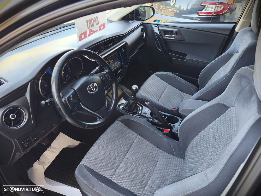 Toyota Auris Touring Sports 1.4 D-4D C.+P.Techo+P.Sport - 7