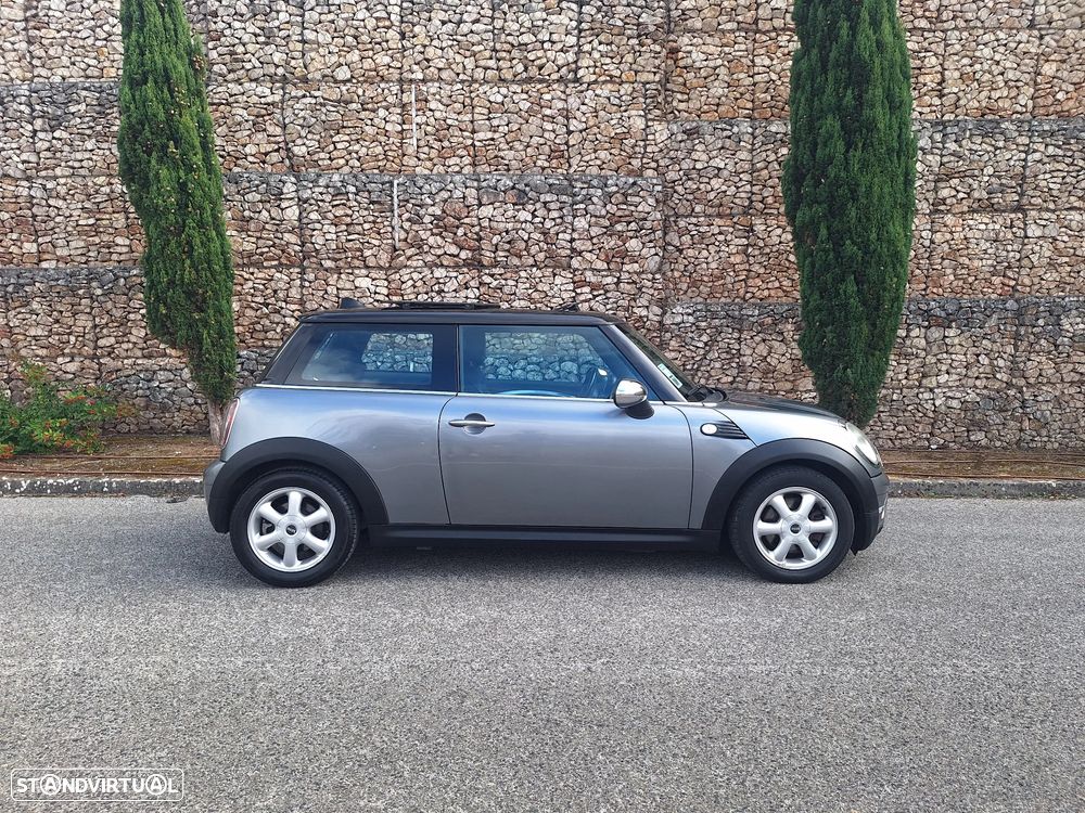 MINI 3 Portas One D - 18