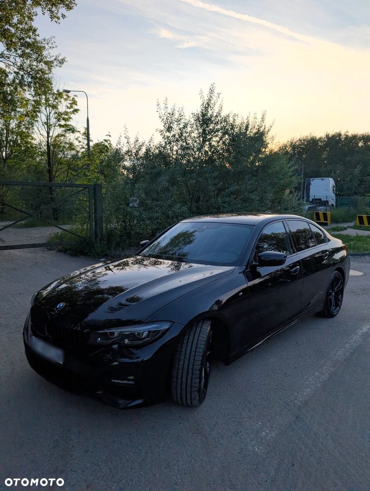 BMW Seria 3 330i xDrive Sport - 3