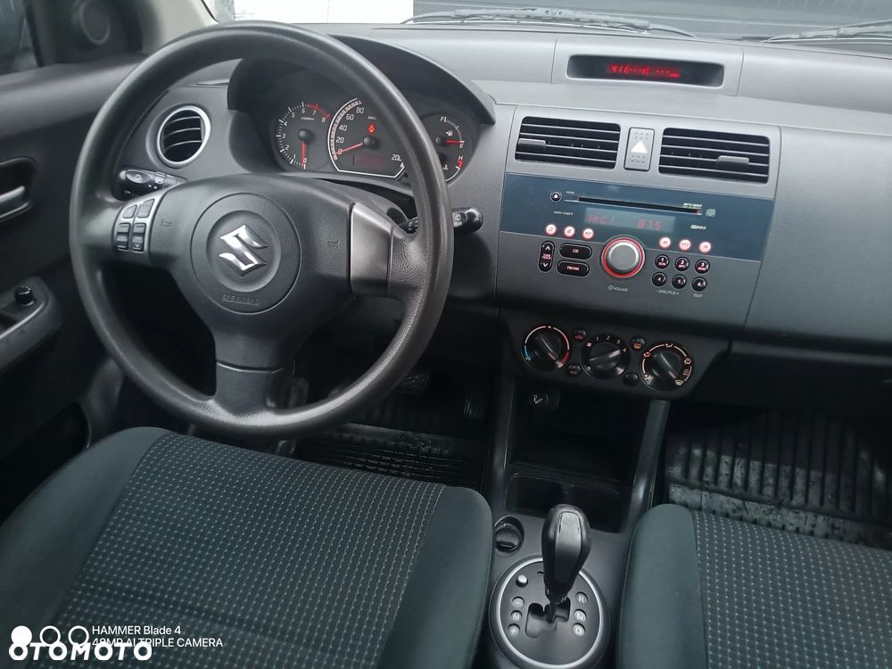 Suzuki Swift 1.3 A-M-T Comfort - 10
