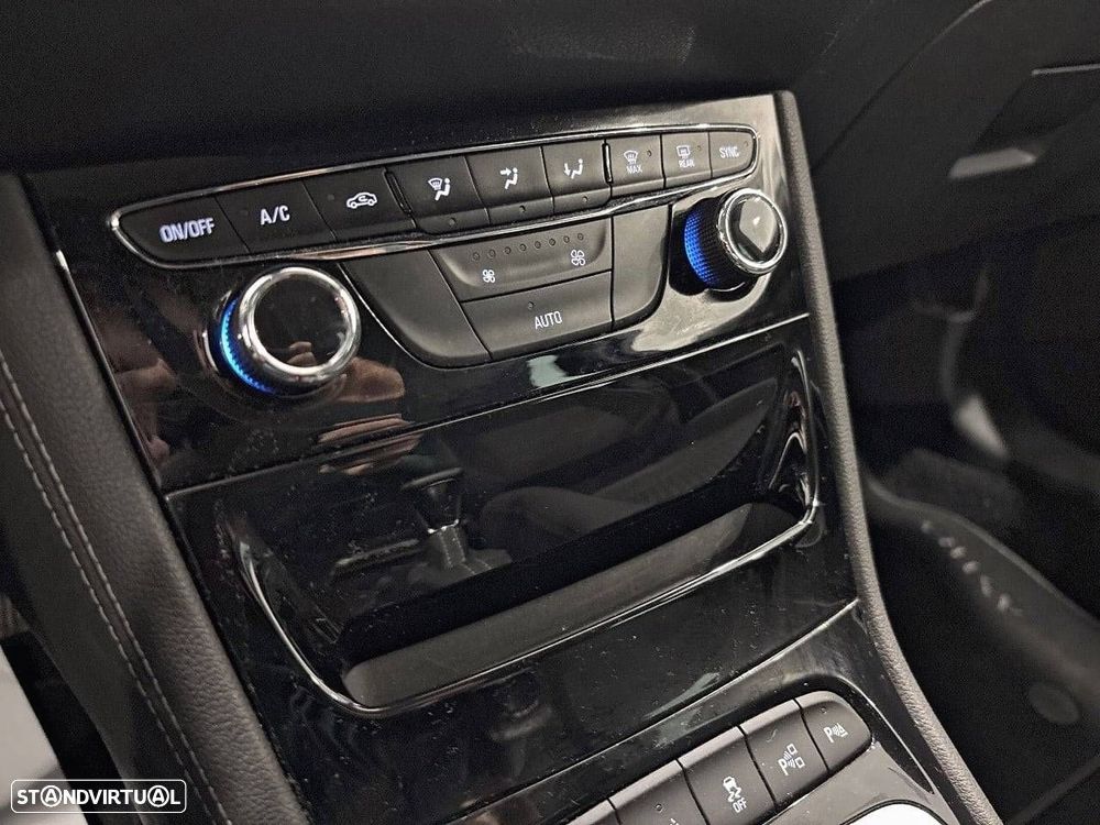 Opel Astra 1.4 Turbo S&S Auto Innovation - 20