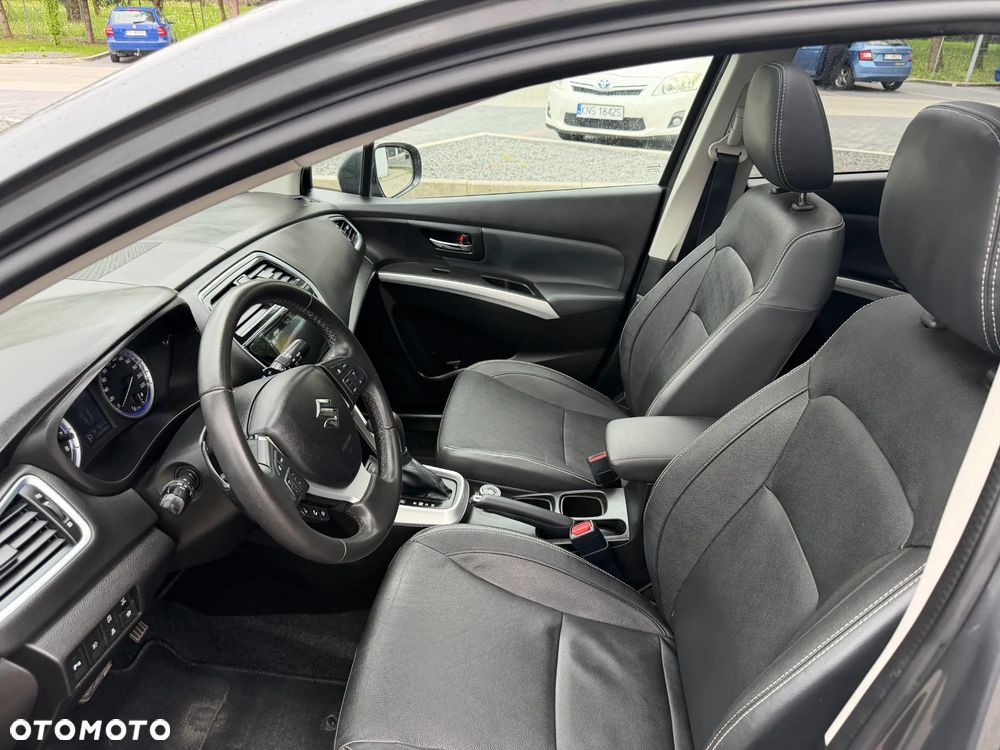 Suzuki SX4 S-Cross 1.4 T Premium 4WD - 15
