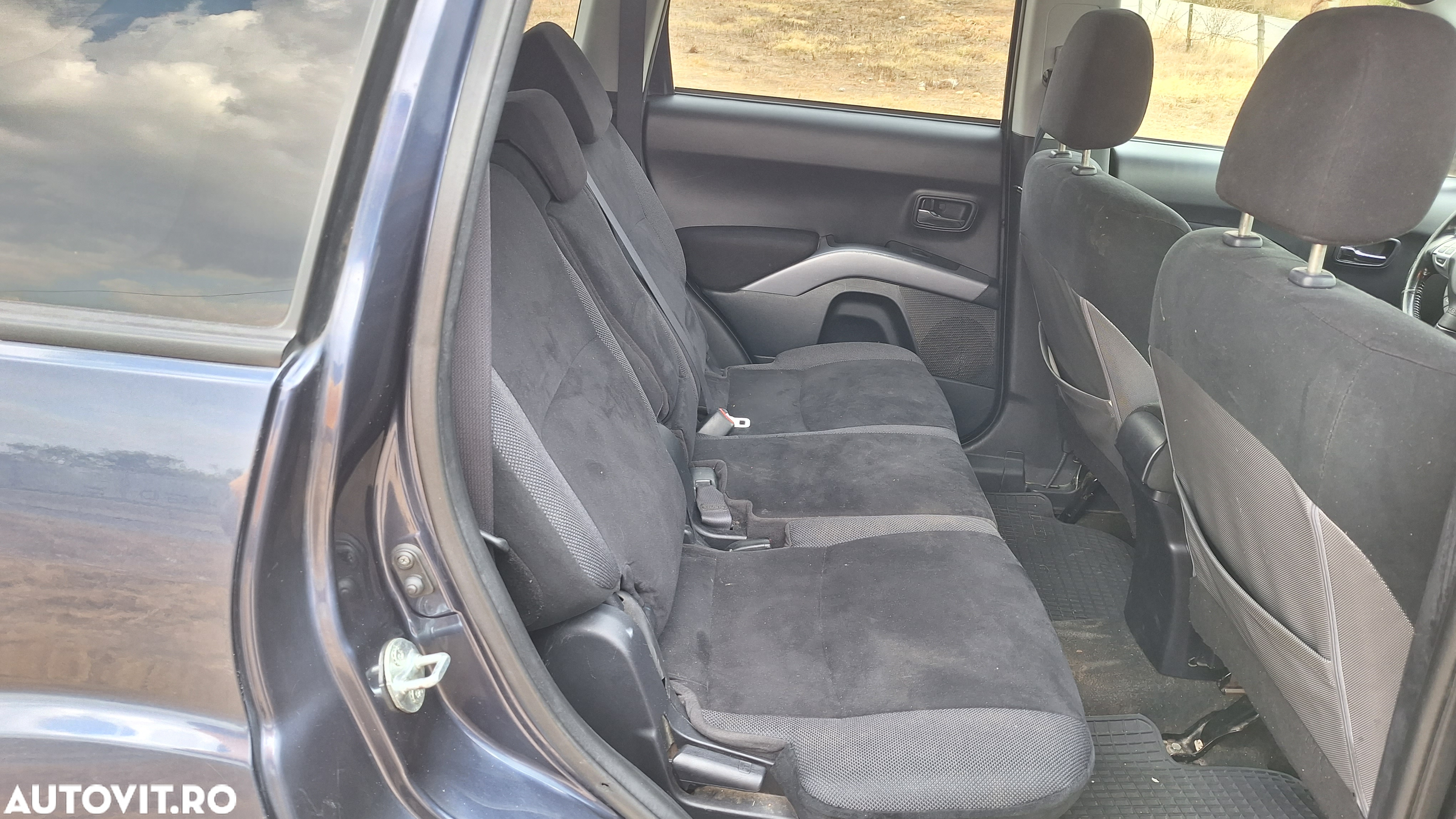 Mitsubishi Outlander 2.2 DI-D 4WD Intense - 17