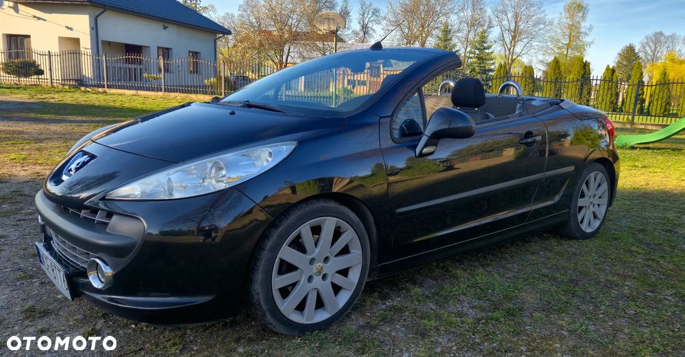 Peugeot 207 CC - 13