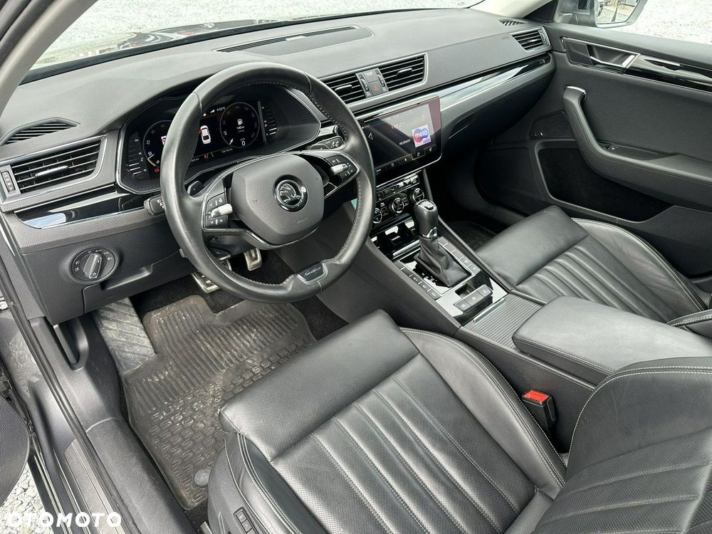Skoda Superb 2.0 TSI 4x4 L&K DSG - 9