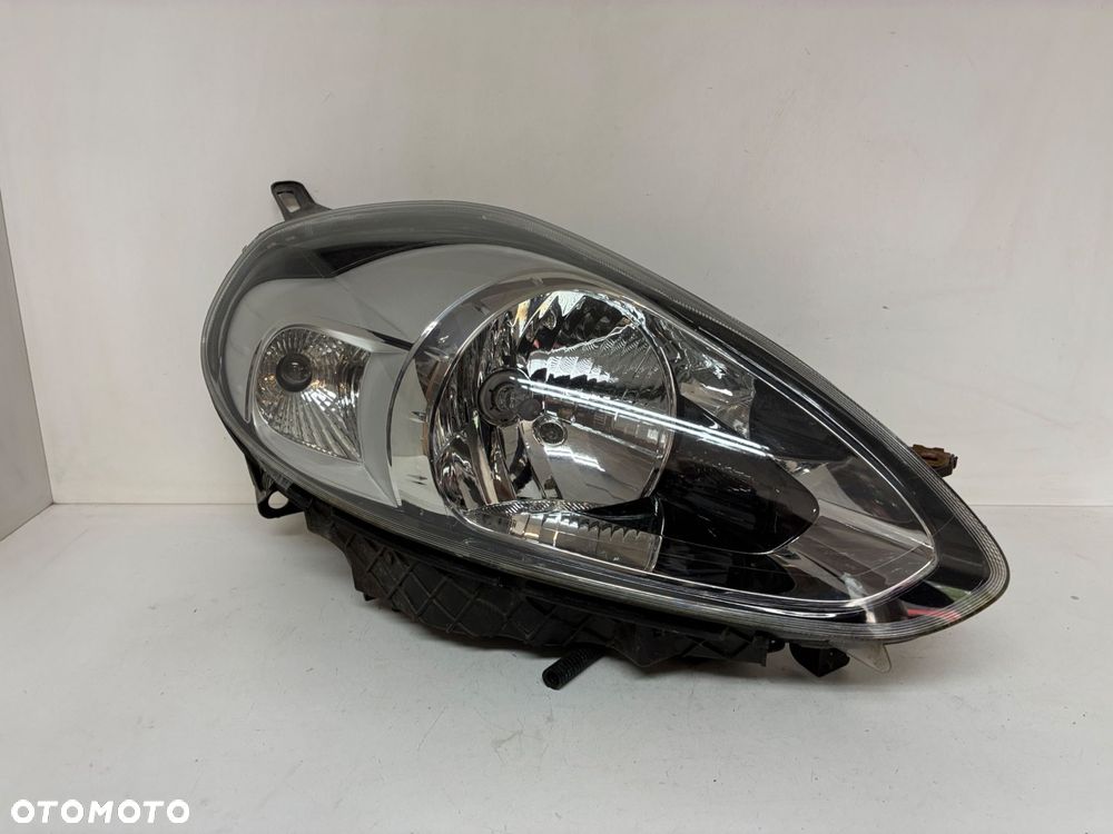 FIAT GRANDE PUNTO EVO LAMPA PRZÓD PRZEDNIA PRAWA  EUROPA 519371490 - 1