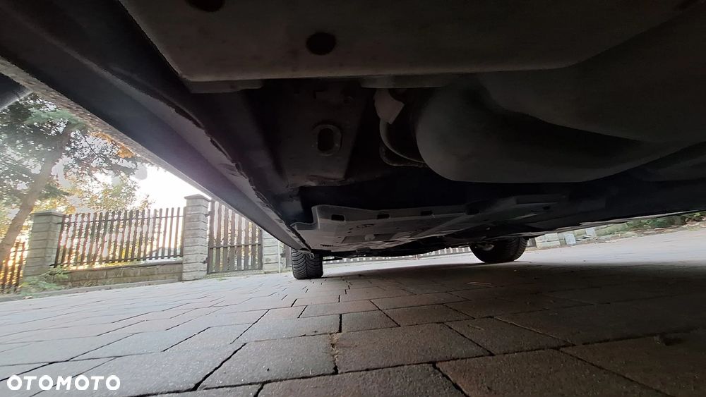 Toyota Auris 1.8 HSD Luna - 23