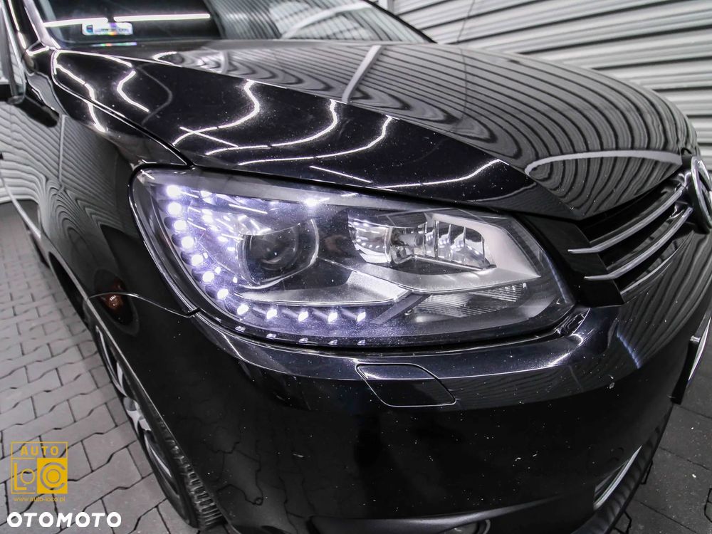 Volkswagen Touran 2.0 TDI Highline - 28