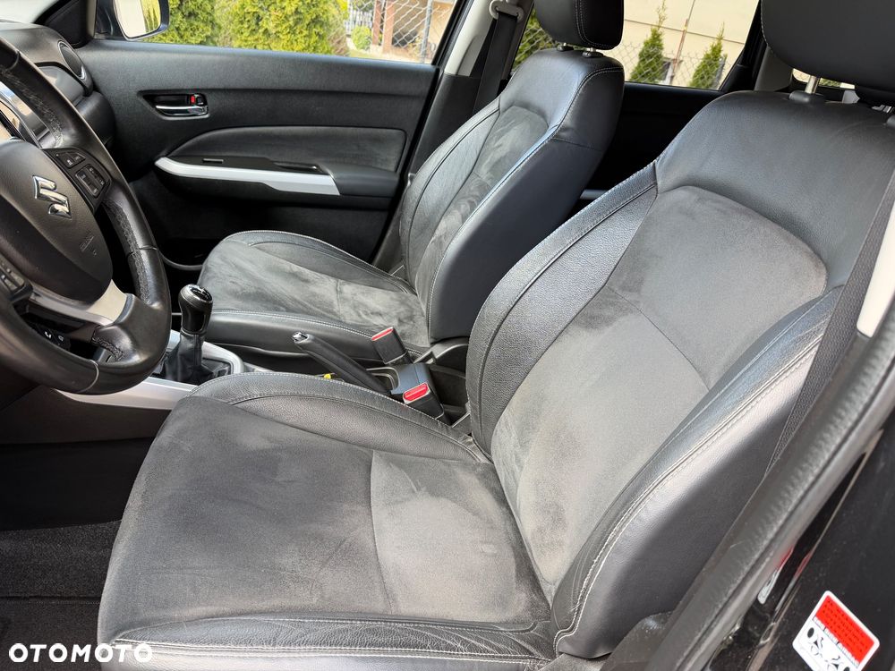 Suzuki Vitara 1.6 Premium 2WD - 16