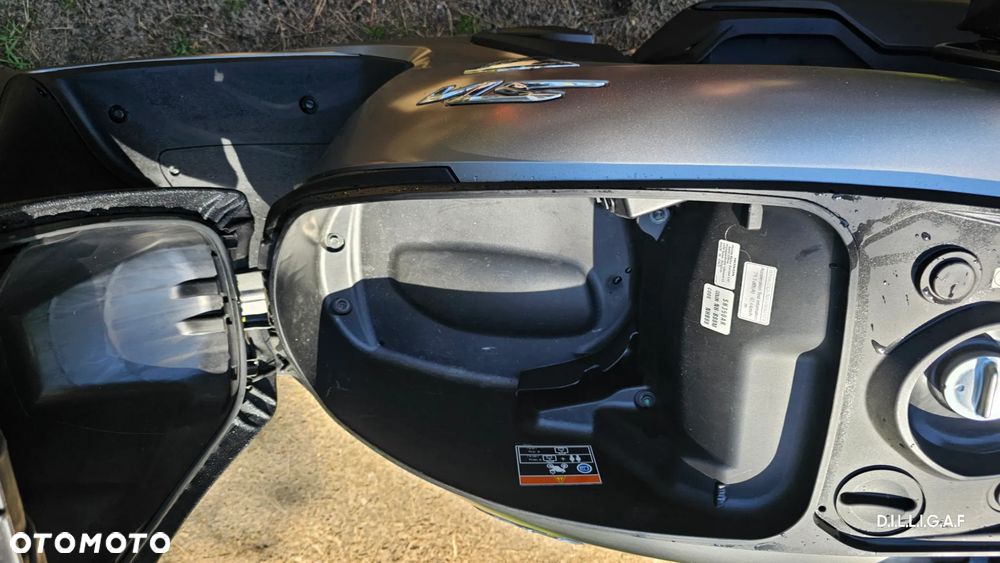 Honda SH - 9