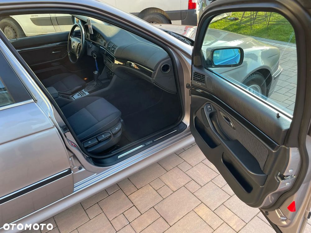 BMW Seria 5 - 15