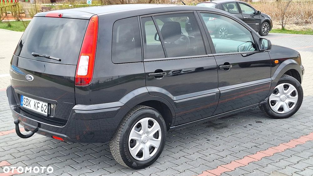 Ford Fusion - 23