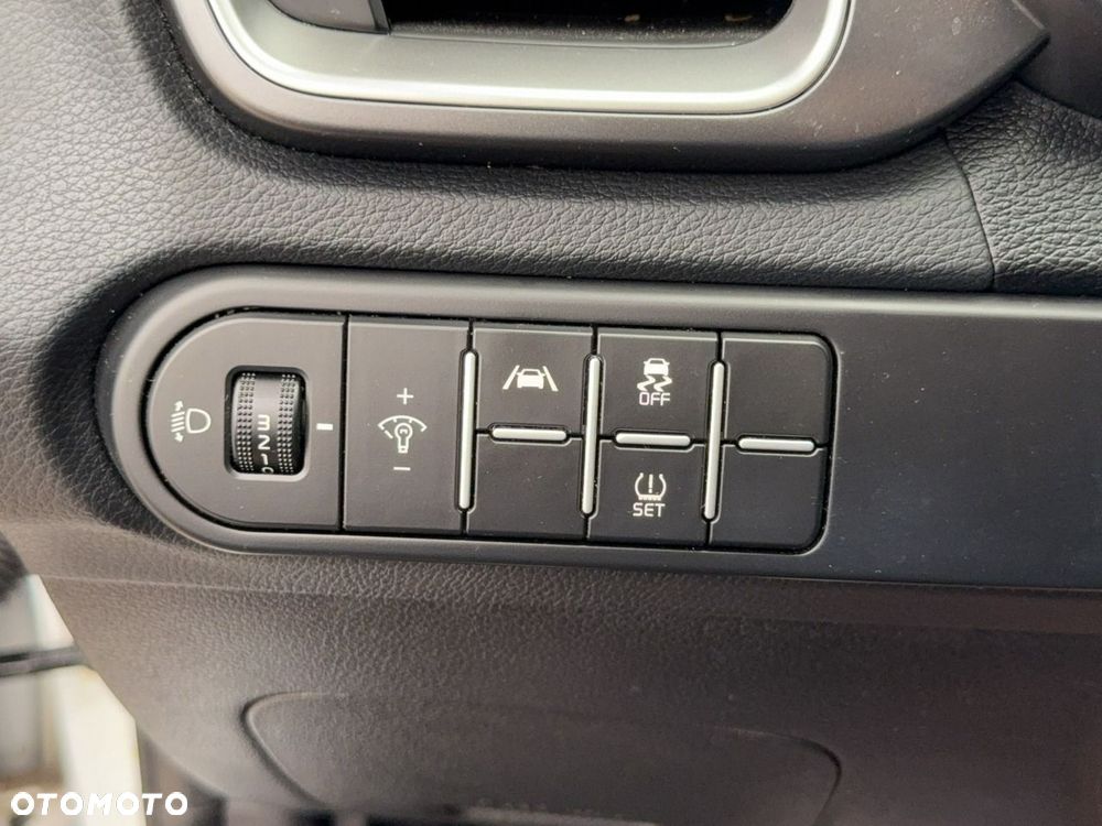 Kia Ceed - 26