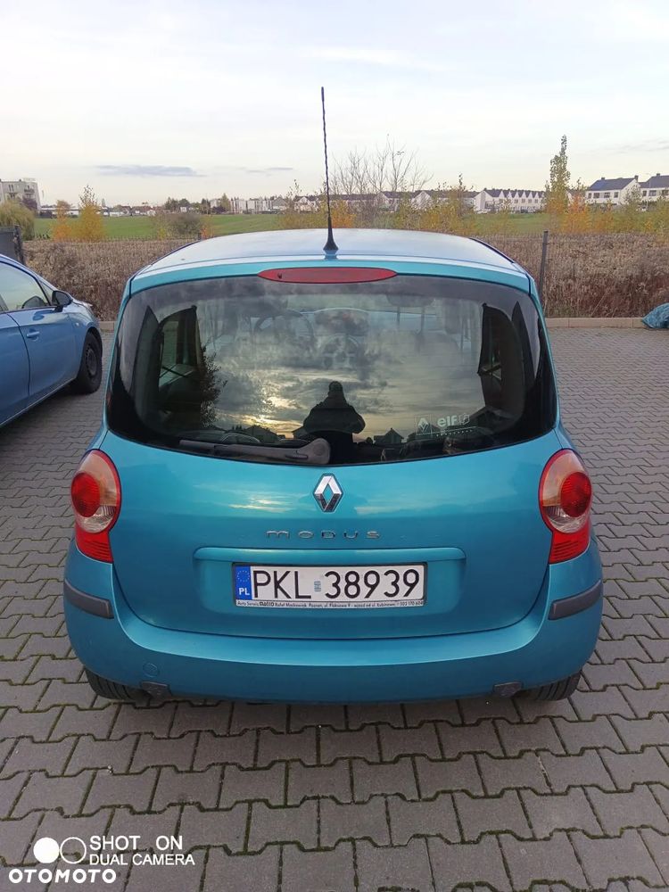Renault Modus - 10