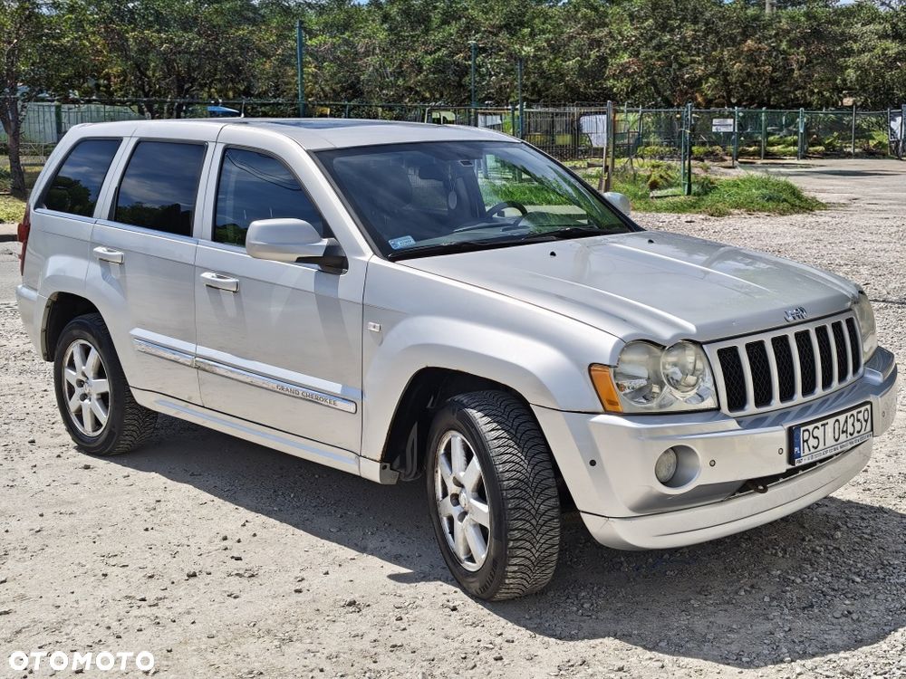 Jeep Grand Cherokee - 1