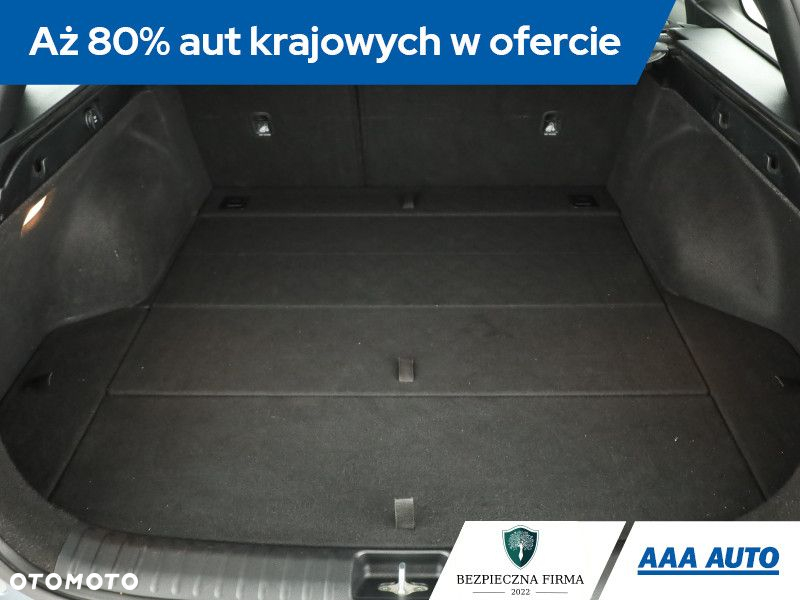 Kia Ceed - 10