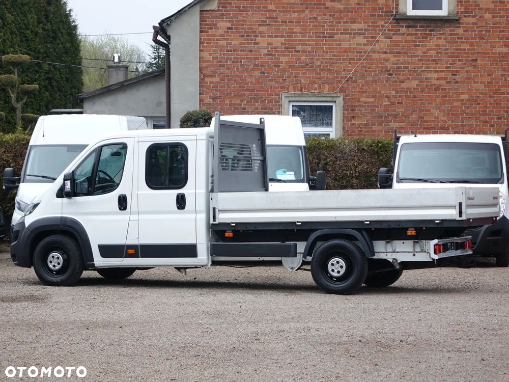 Peugeot Boxer 3.0 180 KM DOKA 7-osobowy skrzynia ładunkowa - 4