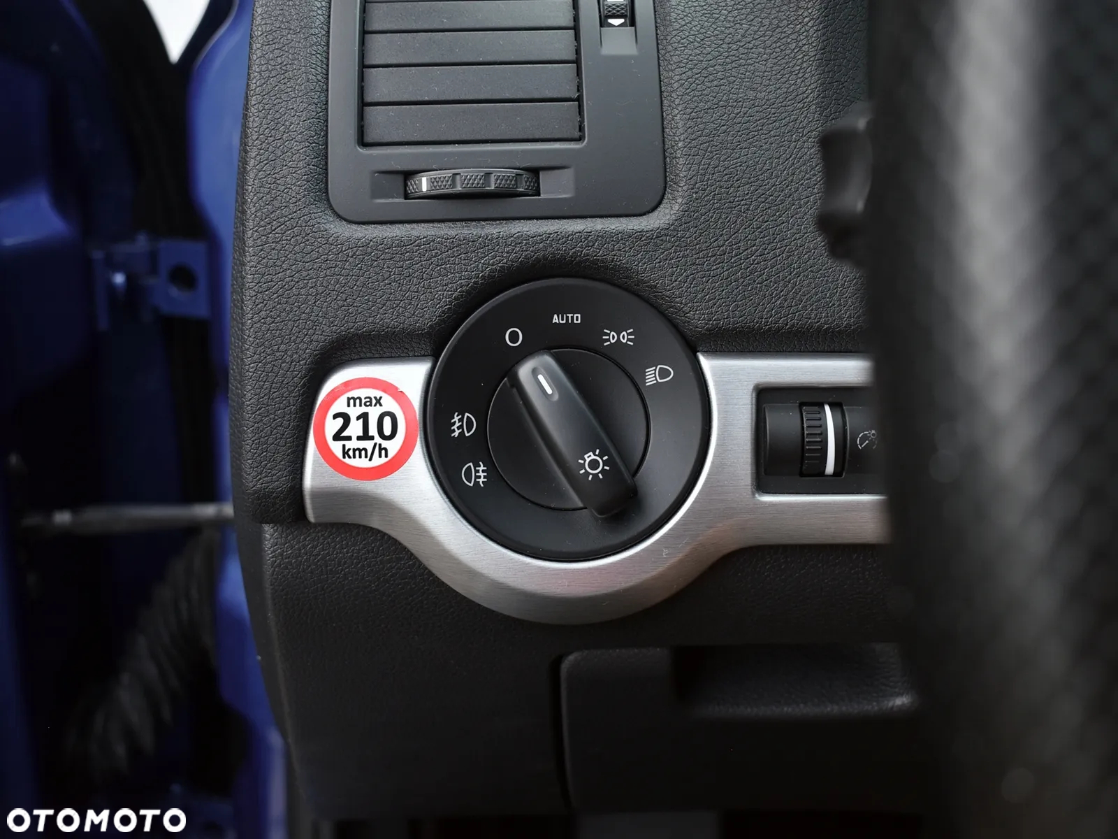 Skoda Octavia Combi 2.0 TDI DPF RS - 27
