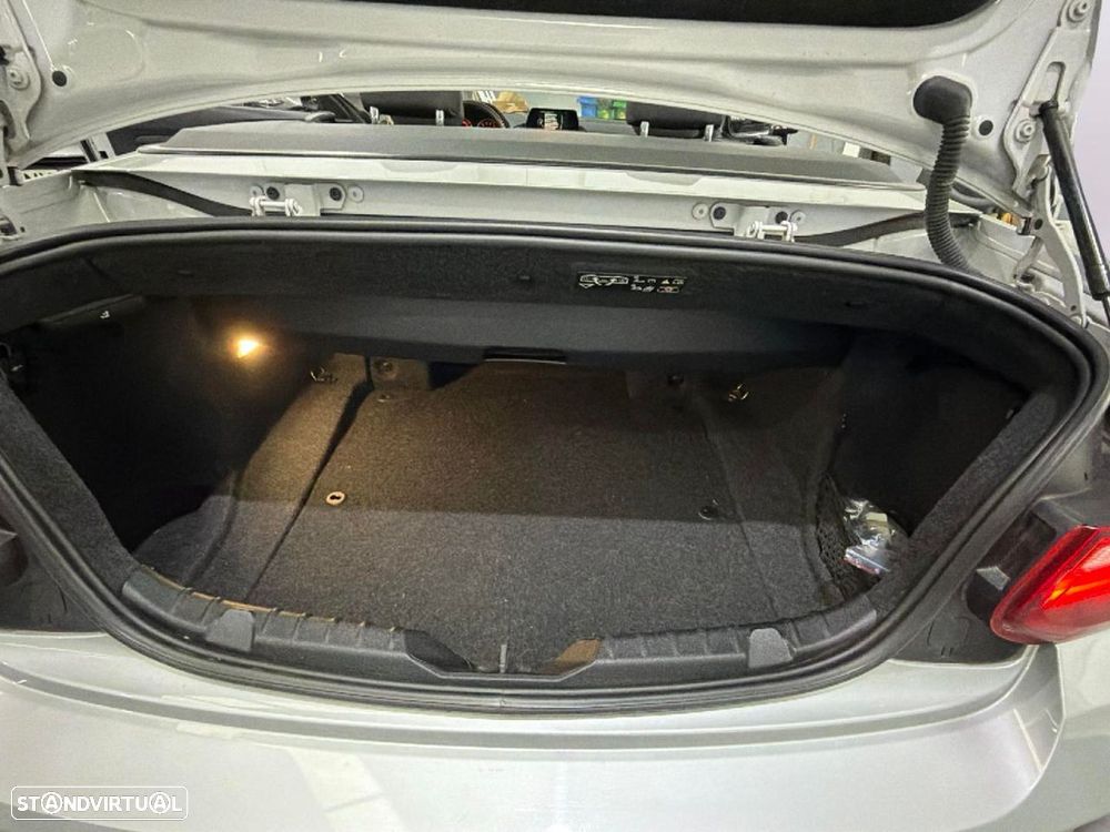 BMW 218 i Cabrio Line Sport - 25