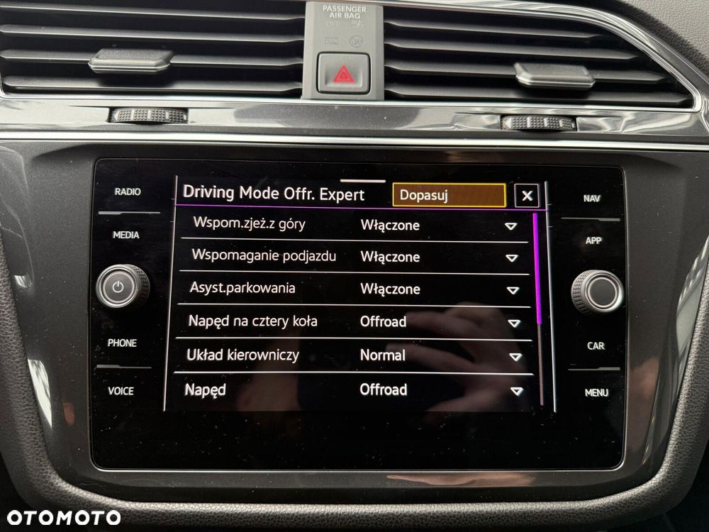 Volkswagen Tiguan 2.0 TDI SCR 4Mot Elegance DSG - 37