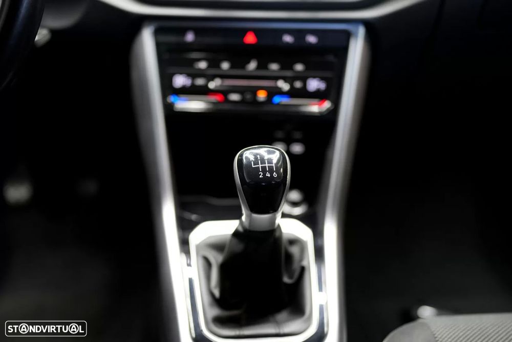 VW T-Roc 1.0 TSI - 38