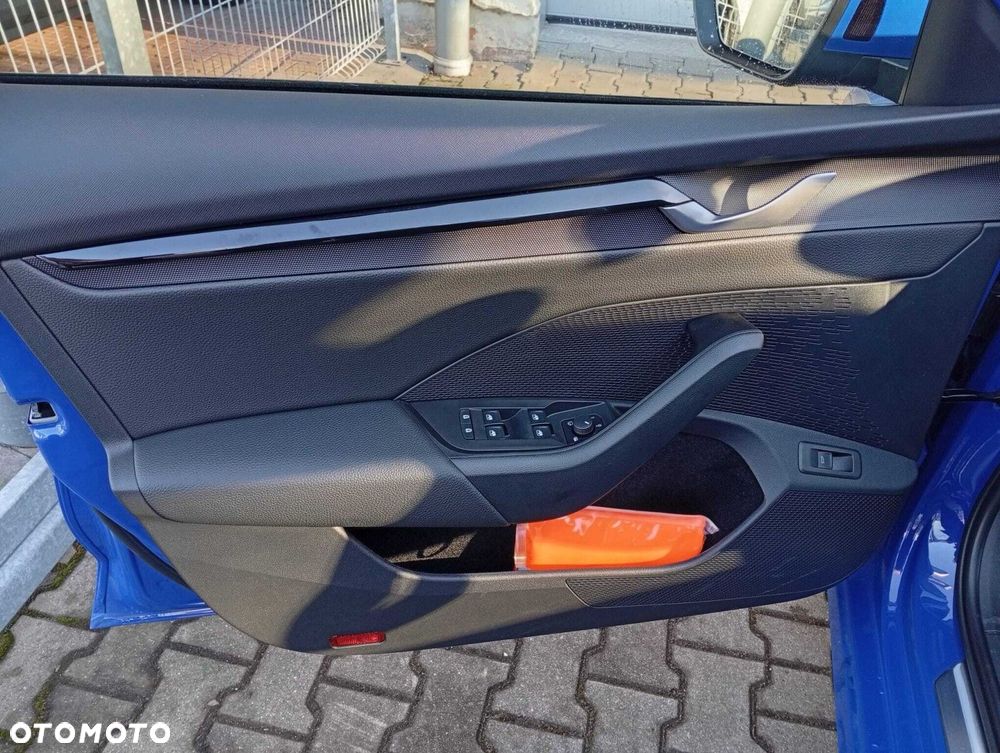 Skoda Octavia 1.5 TSI mHEV Selection DSG - 17