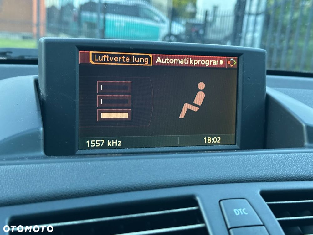 BMW Seria 1 116i - 25