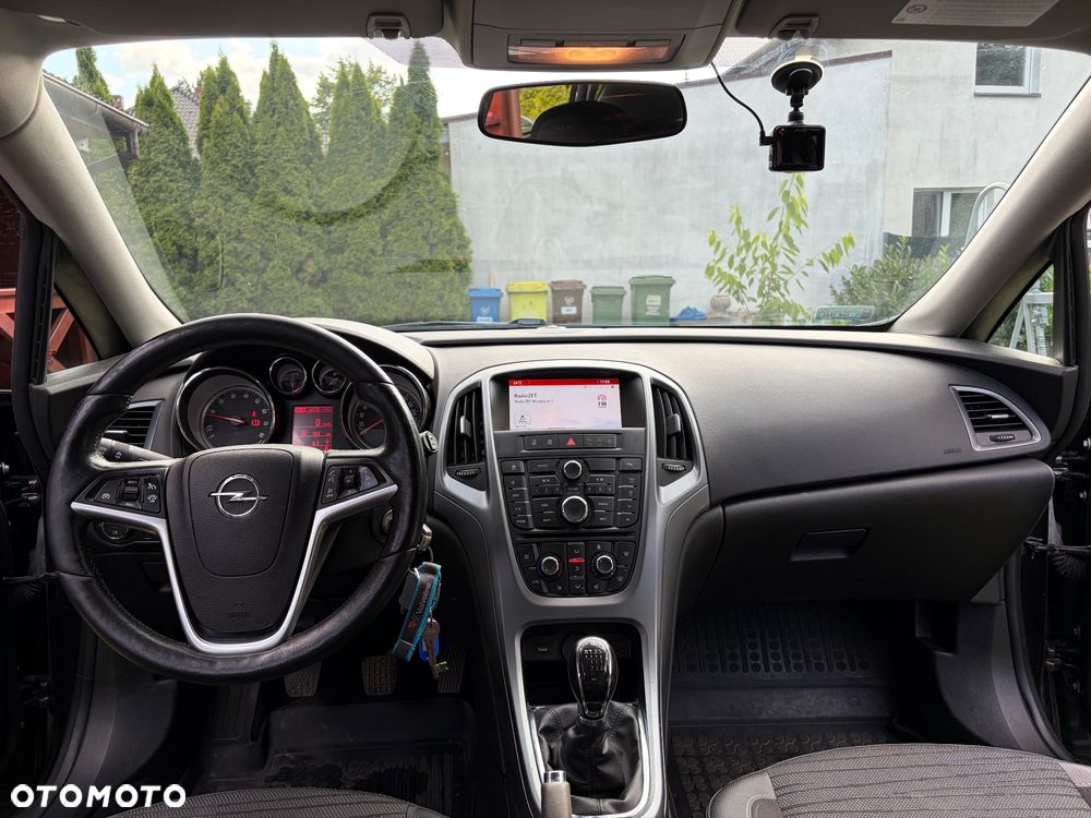 Opel Astra 1.4 T Cosmo - 1