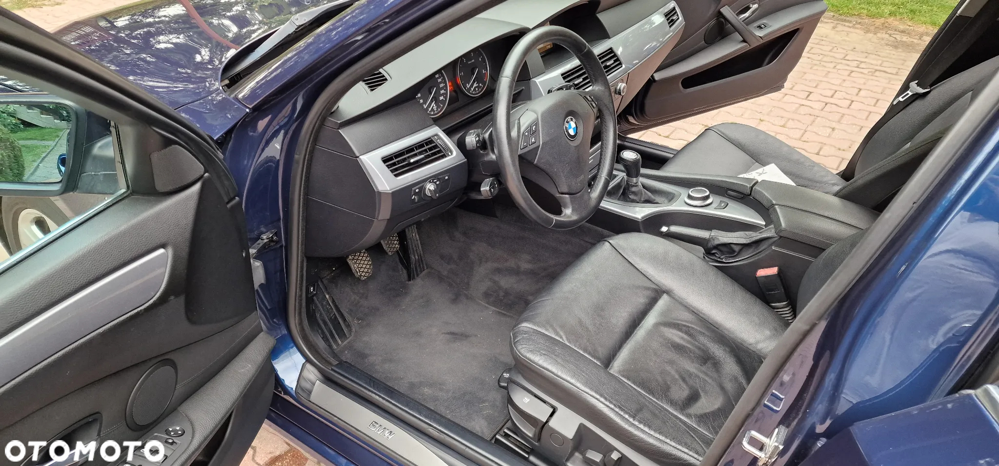 BMW Seria 5 530d Touring - 10