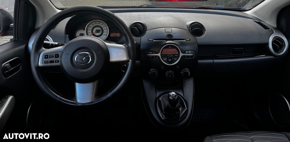 Mazda 2 - 5