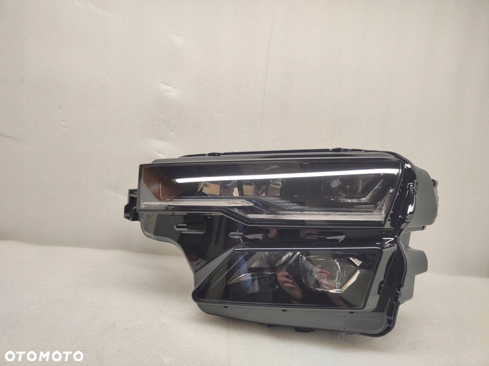 SKODA KAROQ LIFT FULL LED LAMPA LEWY PRZÓD 57B941035 - 1
