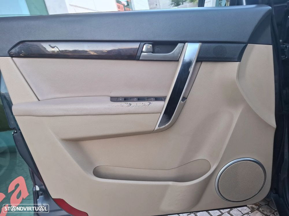 Chevrolet Captiva 2.0 VCDi LT 7L - 19