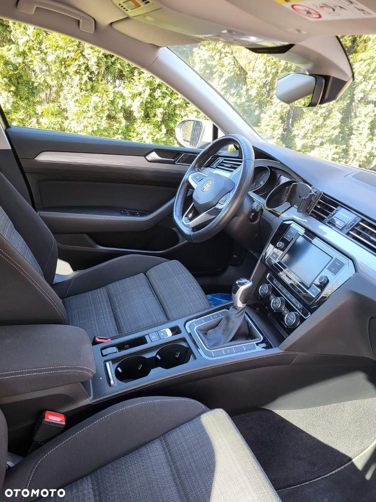 Volkswagen Passat 2.0 TDI EVO Business - 18
