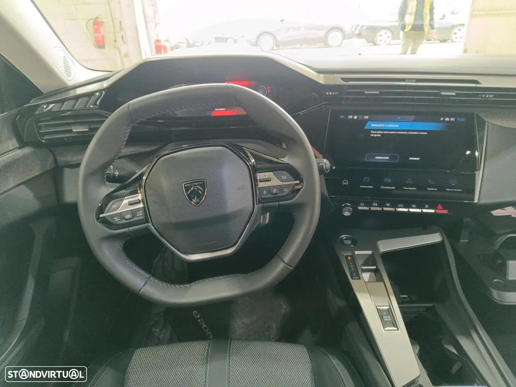 Peugeot e-308 54 kWh Allure - 6