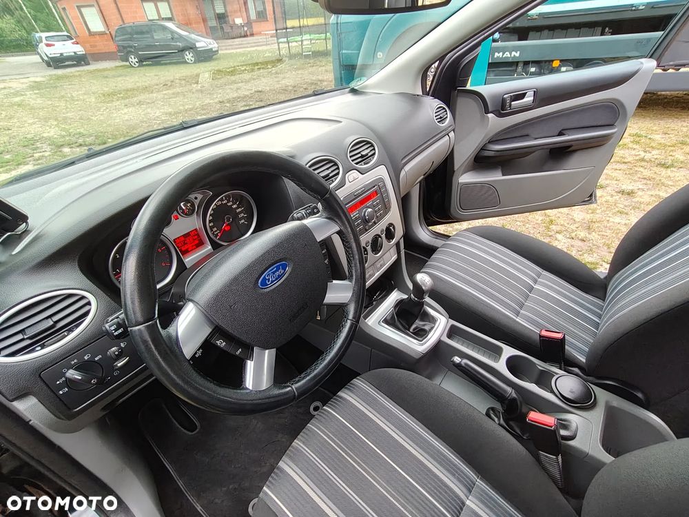 Ford Focus - 16
