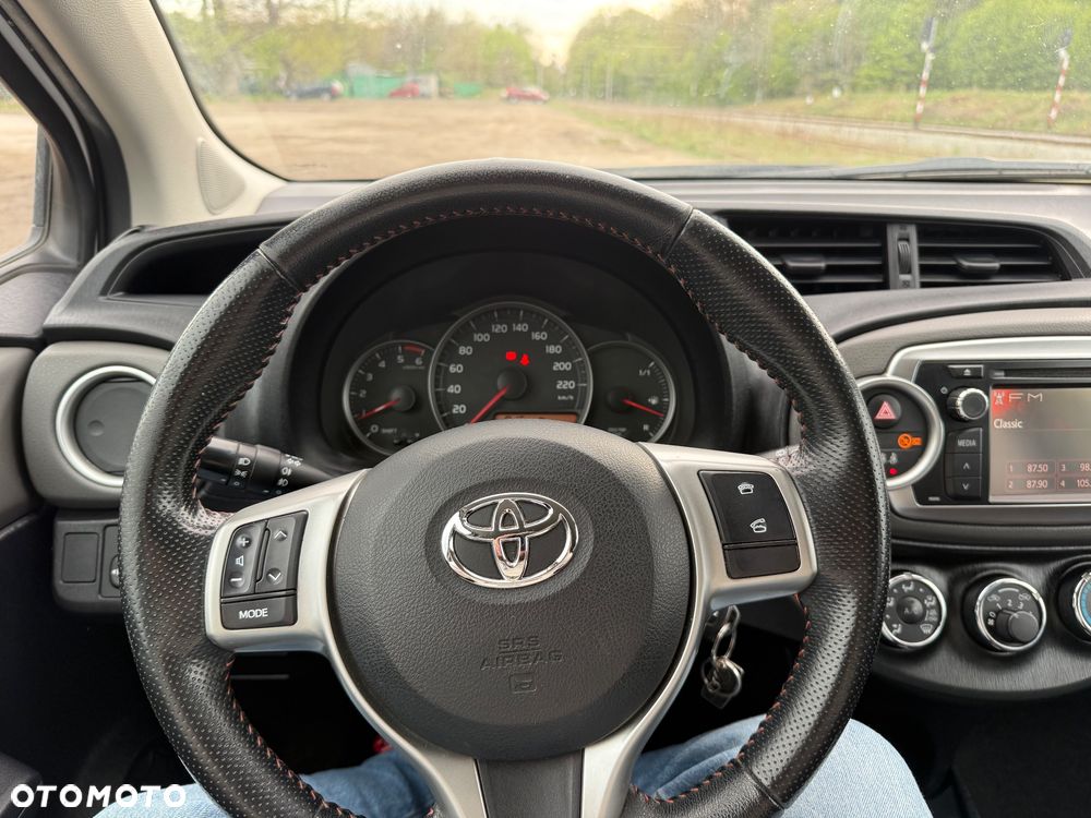 Toyota Yaris 1.4 D-4D Luna EU5 - 9