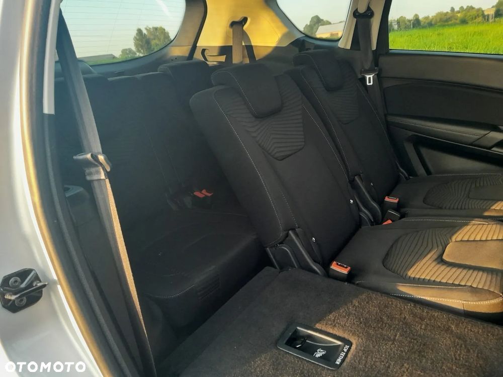 Ford S-Max 2.0 EcoBlue Titanium - 12