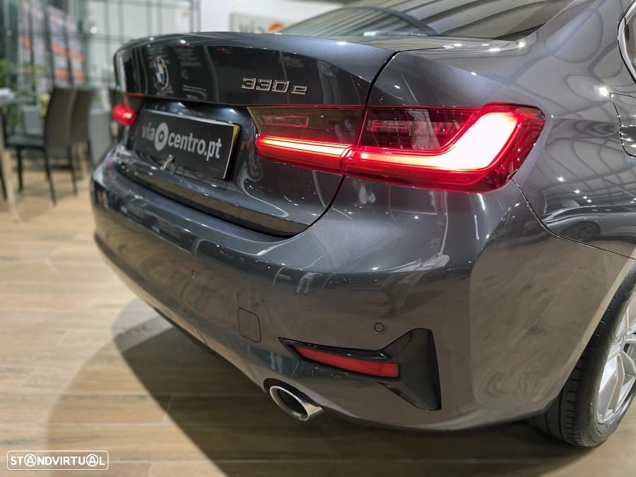 BMW 330 e Corporate Edition Auto - 40