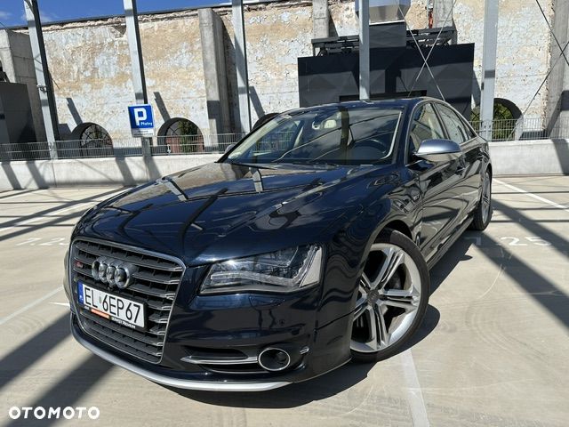 Audi S8 - 7