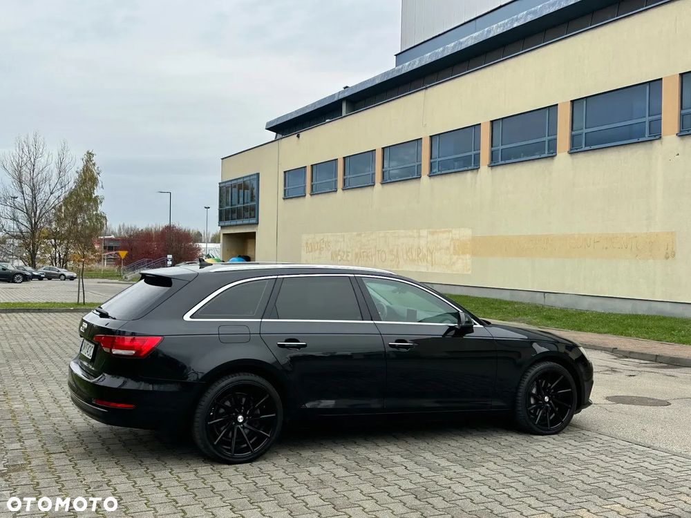 Audi A4 Avant - 11