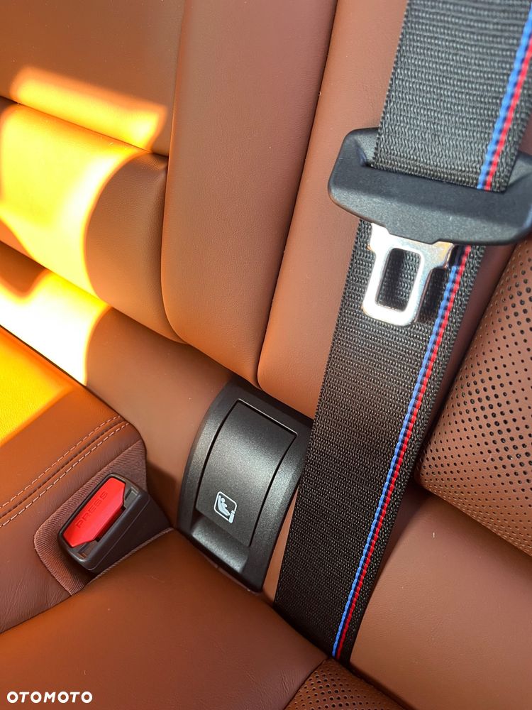 BMW M3 Competition xDrive sport - 13